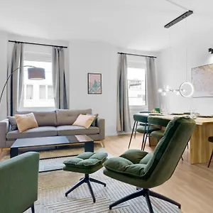 Olive - Scandi - Kingsize - Free Parking Hannover